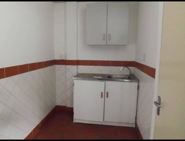 194M² OFFICE FOR SALE IN BULWER